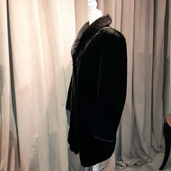 east 5th faux fur coat - Picture 3 of 13